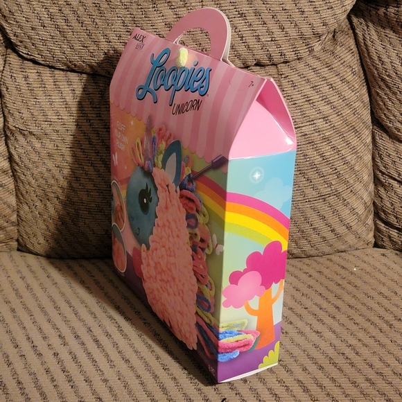 NEW IN BOX - Alex DIY Loopsies Unicorn - Picture 4 of 8